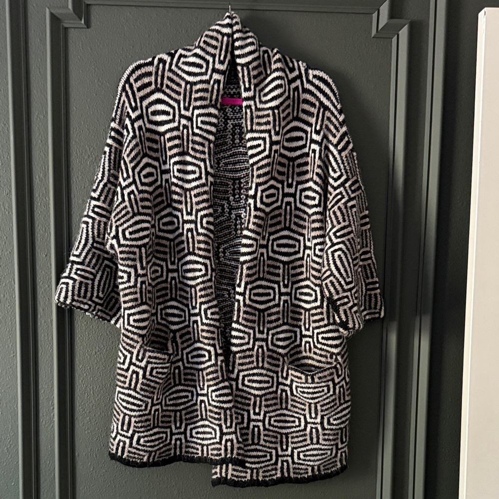 Peruvian Connection Black Tan and White Geometric Alpaca Wool coatigan Cape